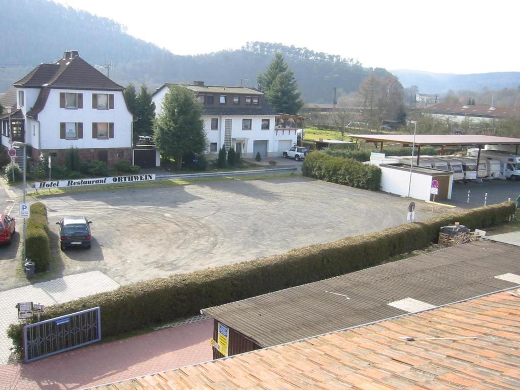Hotel Orthwein -Kostenfreie Parkplaetze- Colbe Exterior photo